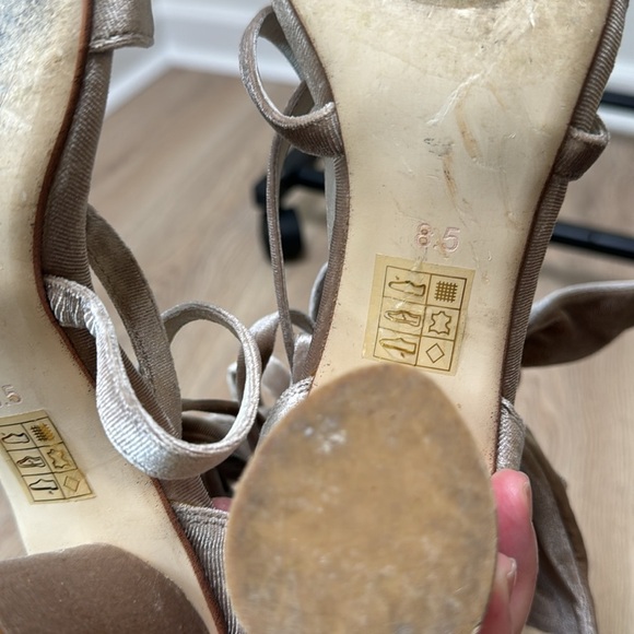 Jeffery Campbell Champagne Faustino Velvet Strappy heels Size 8.5 - Picture 6 of 8